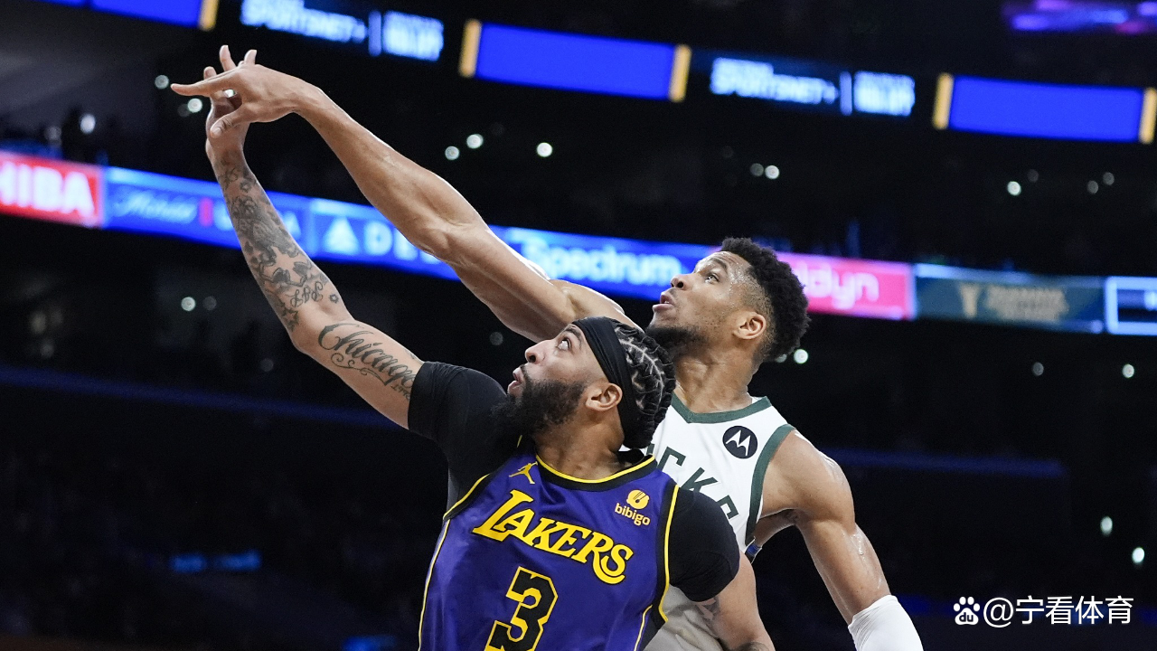 亚博-包含浓眉哥迎来十赛季高光表现,湖人球迷沸腾!的词条