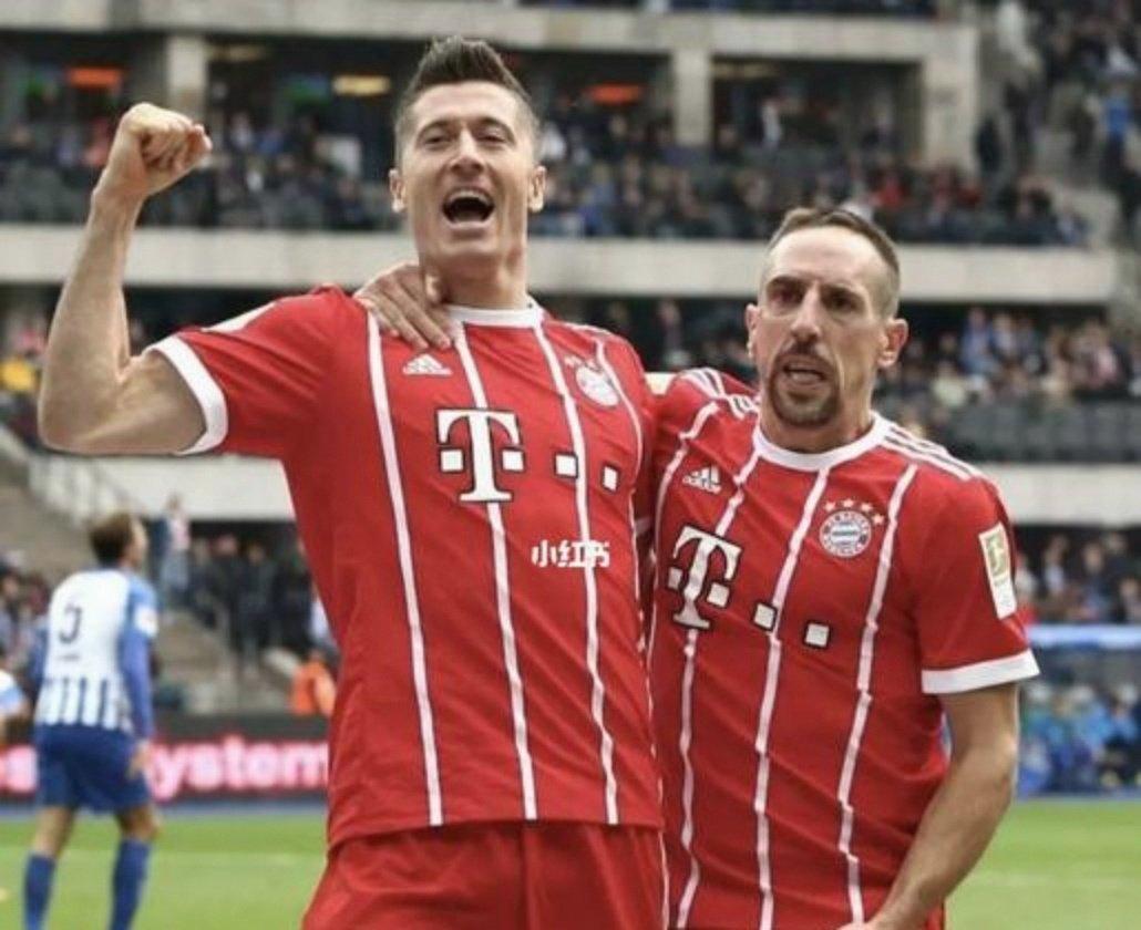 亚博体育- 德甲莱万多夫斯基连进五球的视频 